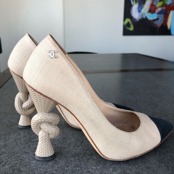 CHANEL Shoes - Chanel Diamond Knot Beige Pumps